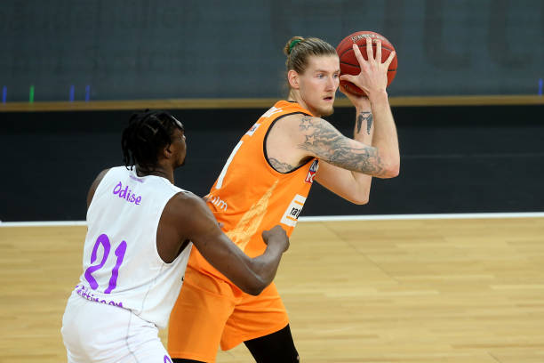 的攻防转换 的攻防转换