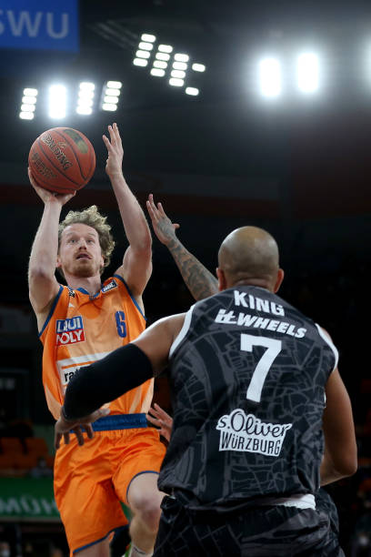 走向国际 走向国际