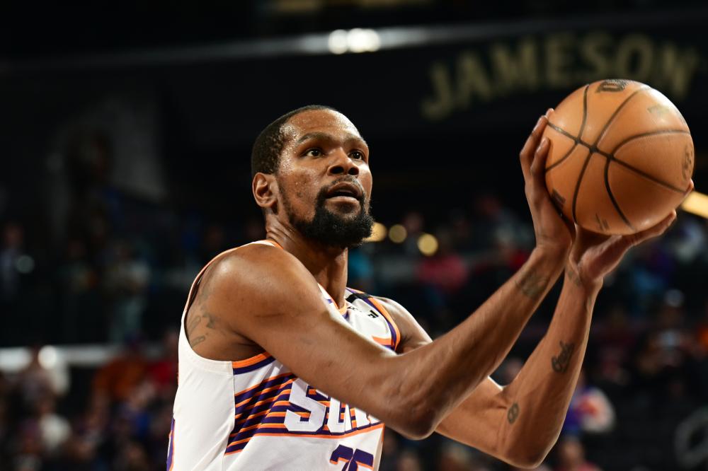 前锋在禁区 前锋在禁区