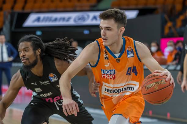 意味着他发 意味着他发